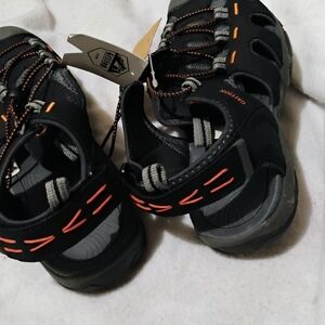 GRITION Mens Outdoor Hiking Sandals Closed Toe Waterproof